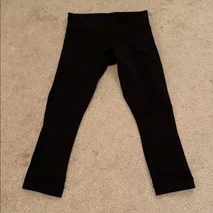Lululemon Athletica Black Crop Leggings - Size 4